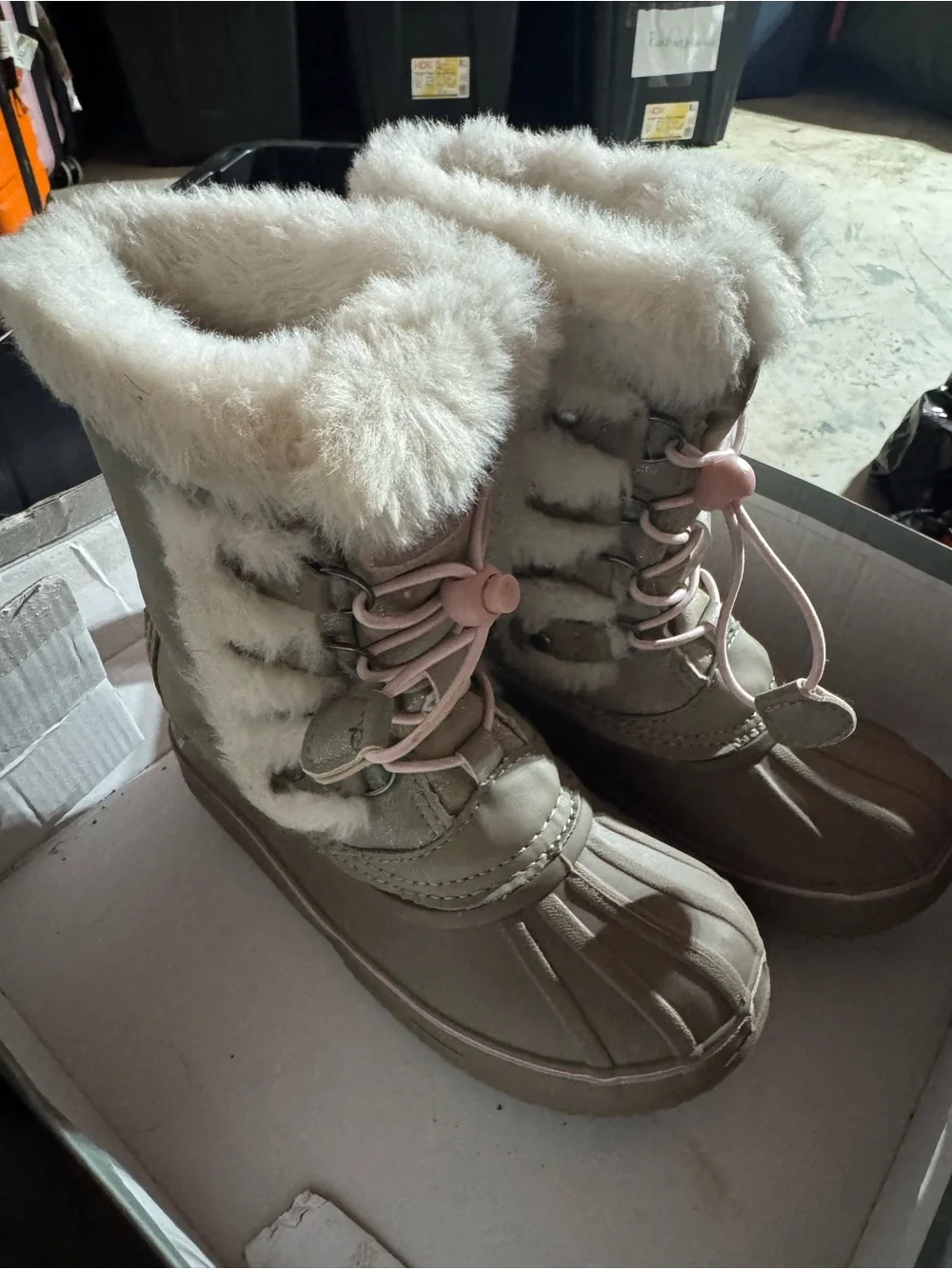 Girls snow boots